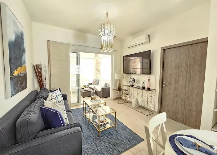 Awesome Location 1Bdr In The Heart Of Los Corales